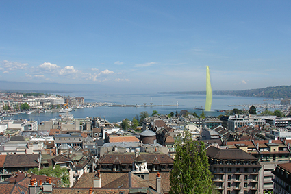 Photo montage du Jet d'eau depuis la Tour Nord de la Cathédrale Saint-Pierre à Genève